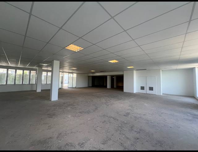 320M² RETAIL TO LET IN ILLOVO